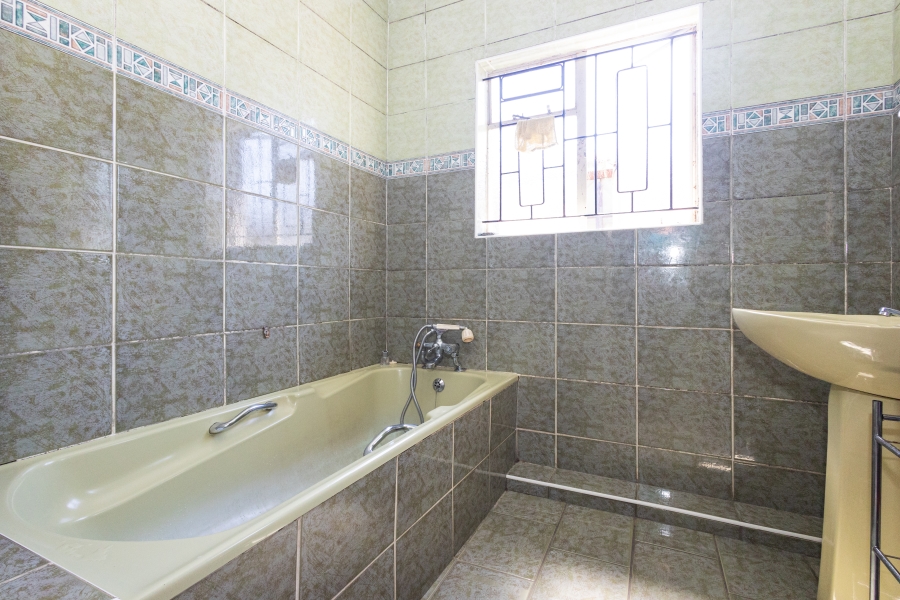 3 Bedroom Property for Sale in Ravensmead Western Cape